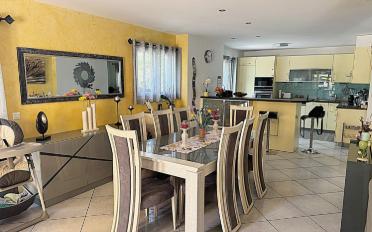 Einfamilienhaus 7.5 Zimmer - image - 2