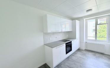 Apartment 4 rooms - image - 2