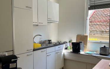 Office - image - 9