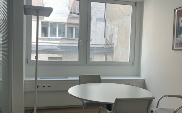 Office - image - 7