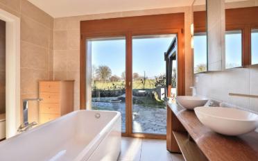 Single house 8 rooms - image - 13