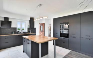 Apartment 5 rooms - image - 1