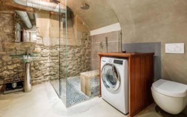 Office - image - 9