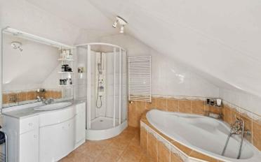 Villa 7 Zimmer - image - 9