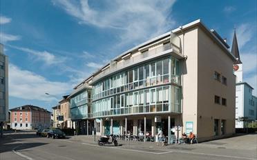 Bureau - image - 1