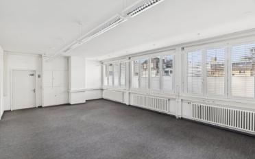 Office - image - 4