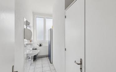 Office - image - 13