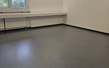 Office - image - 4