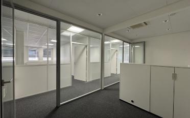 Office - image - 4