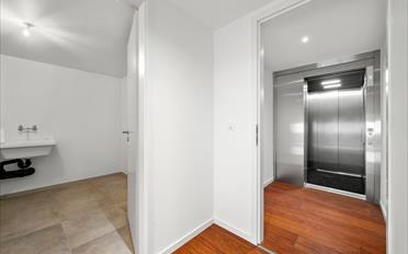 Einfamilienhaus 8.5 Zimmer - image - 12