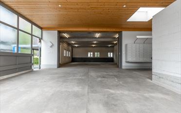 Commercial - image - 2