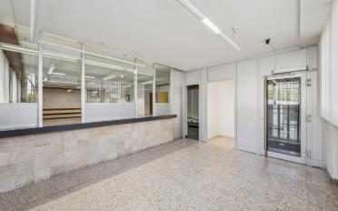 Office - image - 8