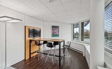 Office - image - 9