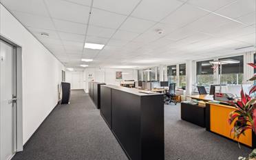Office - image - 12