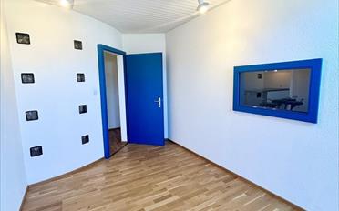 Office - image - 9