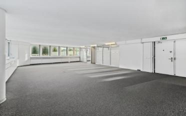 Office - image - 11