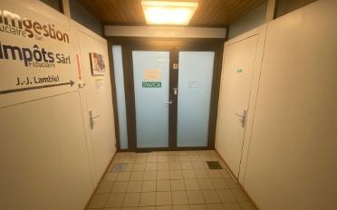 Bureau - image - 11