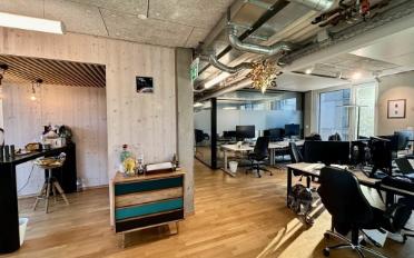 Office - image - 5