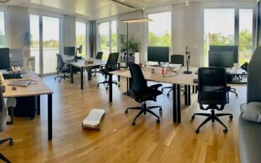 Office - image - 6
