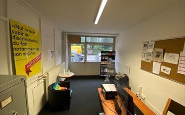 Office - image - 4