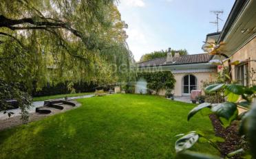 Maison 9 pièces - image - 2