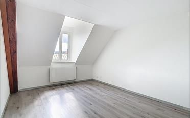 Apartment 4 rooms - image - 7