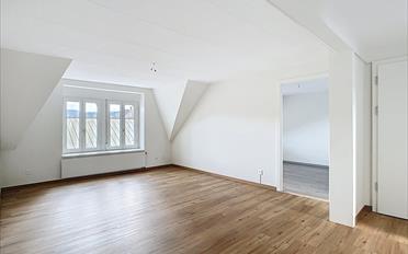 Apartment 4 rooms - image - 1
