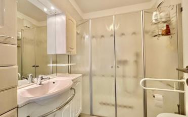 Apartment 4.5 rooms - image - 9