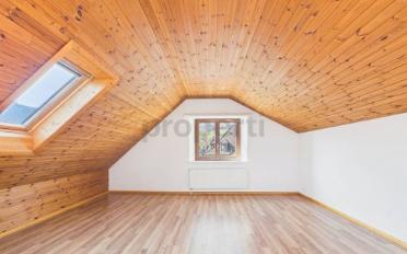 Wohngebäude 8.5 Zimmer - image - 8