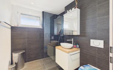 Einfamilienhaus 6.5 Zimmer - image - 10