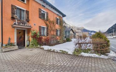 Einfamilienhaus 7.5 Zimmer - image - 1