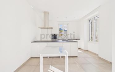 Residential building 10.5 rooms - image - 2
