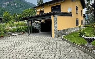 Doppeleinfamilienhaus 4.5 Zimmer - image - 1