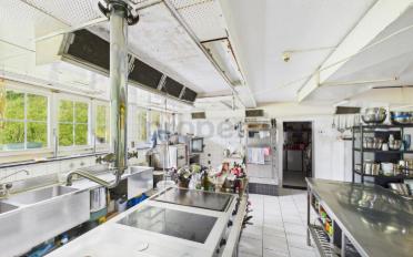 Wohngebäude 14 Zimmer - image - 10