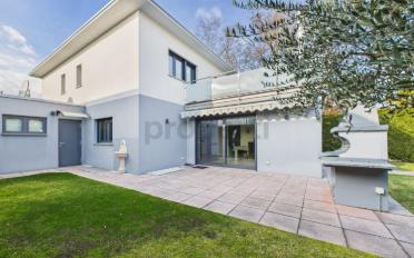 Single house 8.5 rooms - image - 1