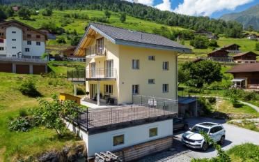 Einfamilienhaus 8.5 Zimmer - image - 2