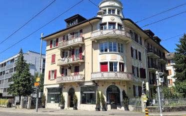 Office - image - 8