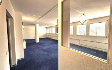 Office - image - 4