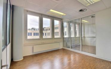 Office - image - 4