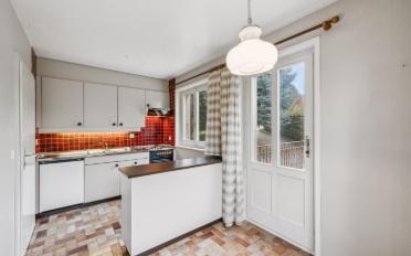 Single house 8 rooms - image - 9
