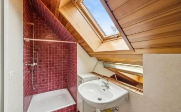 Single house 8 rooms - image - 7