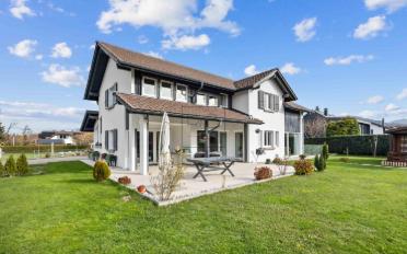 Einfamilienhaus 10.5 Zimmer - image - 1