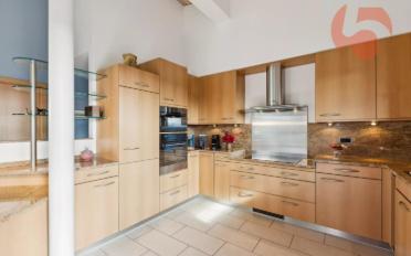 Wohnung 6.5 Zimmer - image - 6