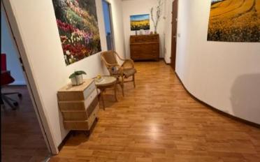 Bureau 3.5 pièces - image - 1