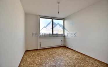 Residential building - image - 4