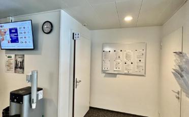 Office - image - 4