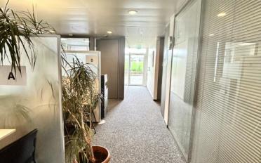 Office - image - 6