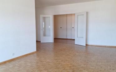 Apartment 4 rooms - image - 2