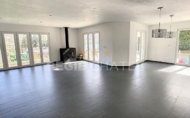 Villa 8 pièces - image - 3