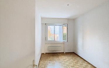 Apartment 4 rooms - image - 7